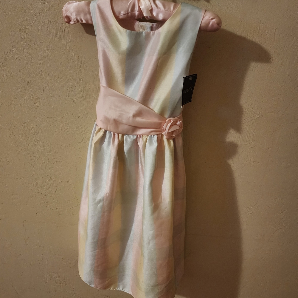 George pastel size 6x sleeveless knee length dress.